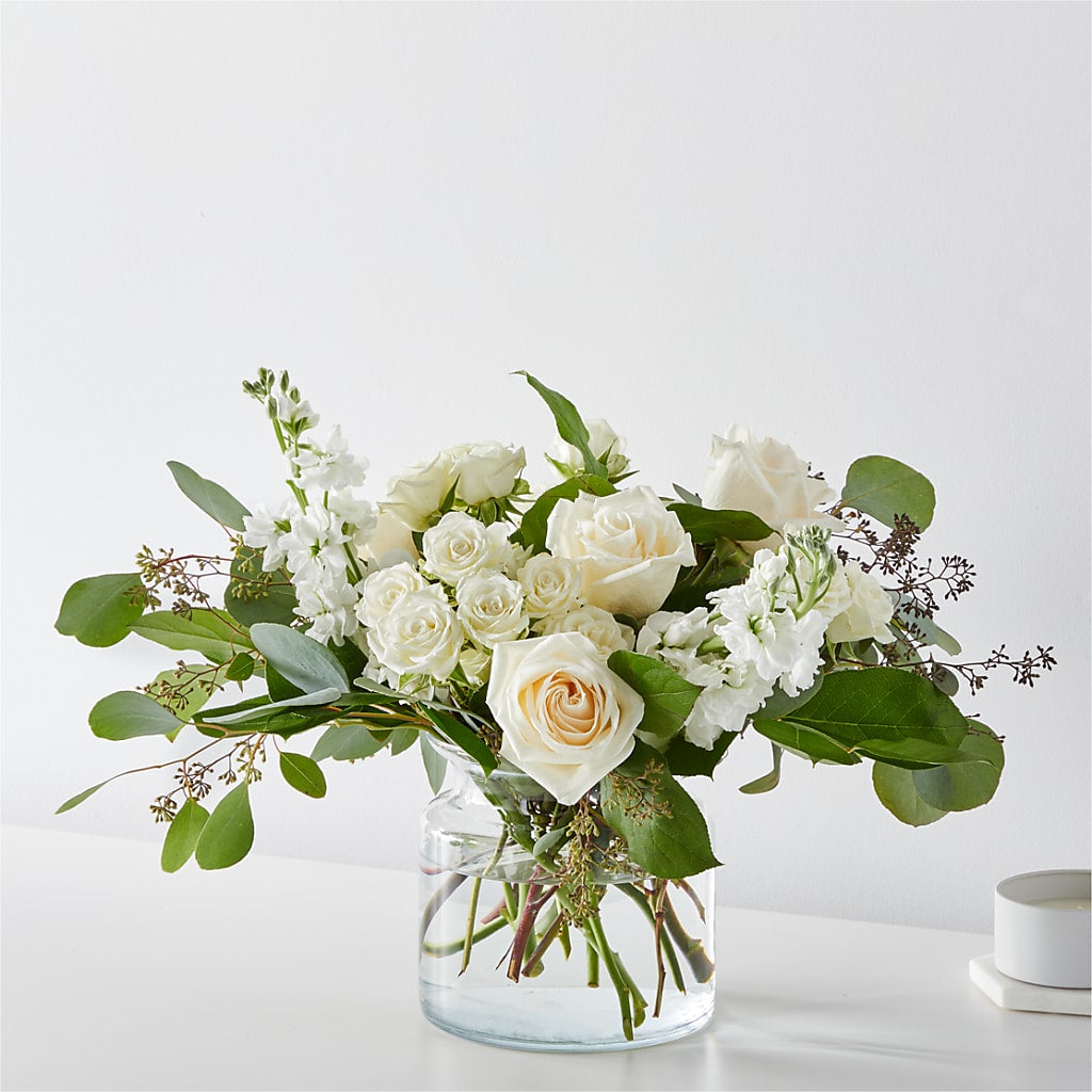 Fresh Linen Bouquet – The Rusty Willow, Grove OK