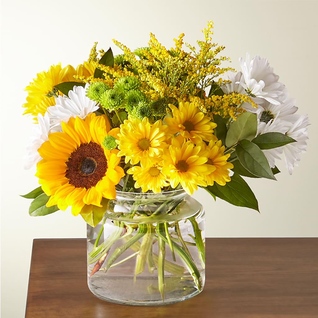 Hello Sunshine Bouquet – The Rusty Willow, Grove OK