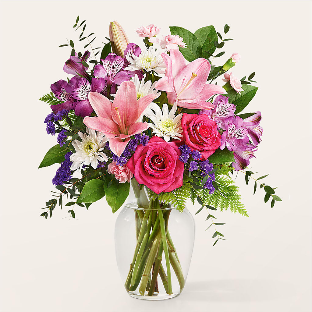 Lace & Pearls Bouquet – The Rusty Willow, Grove OK