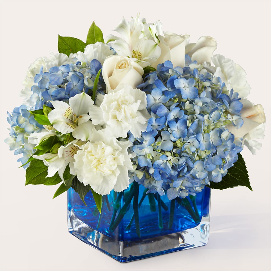 Soothing Waters Bouquet – The Rusty Willow, Grove OK