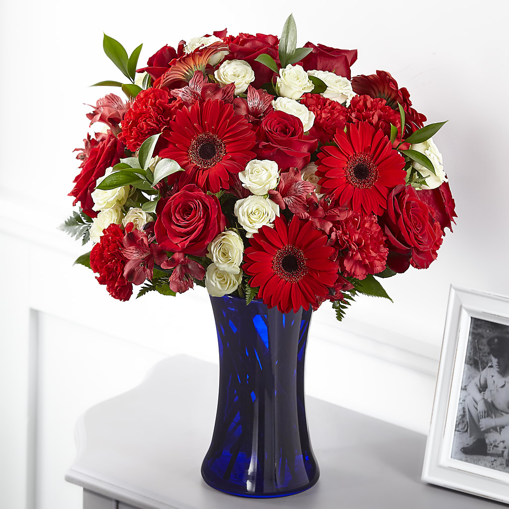 Hearts Embrace Bouquet – The Rusty Willow, Grove OK