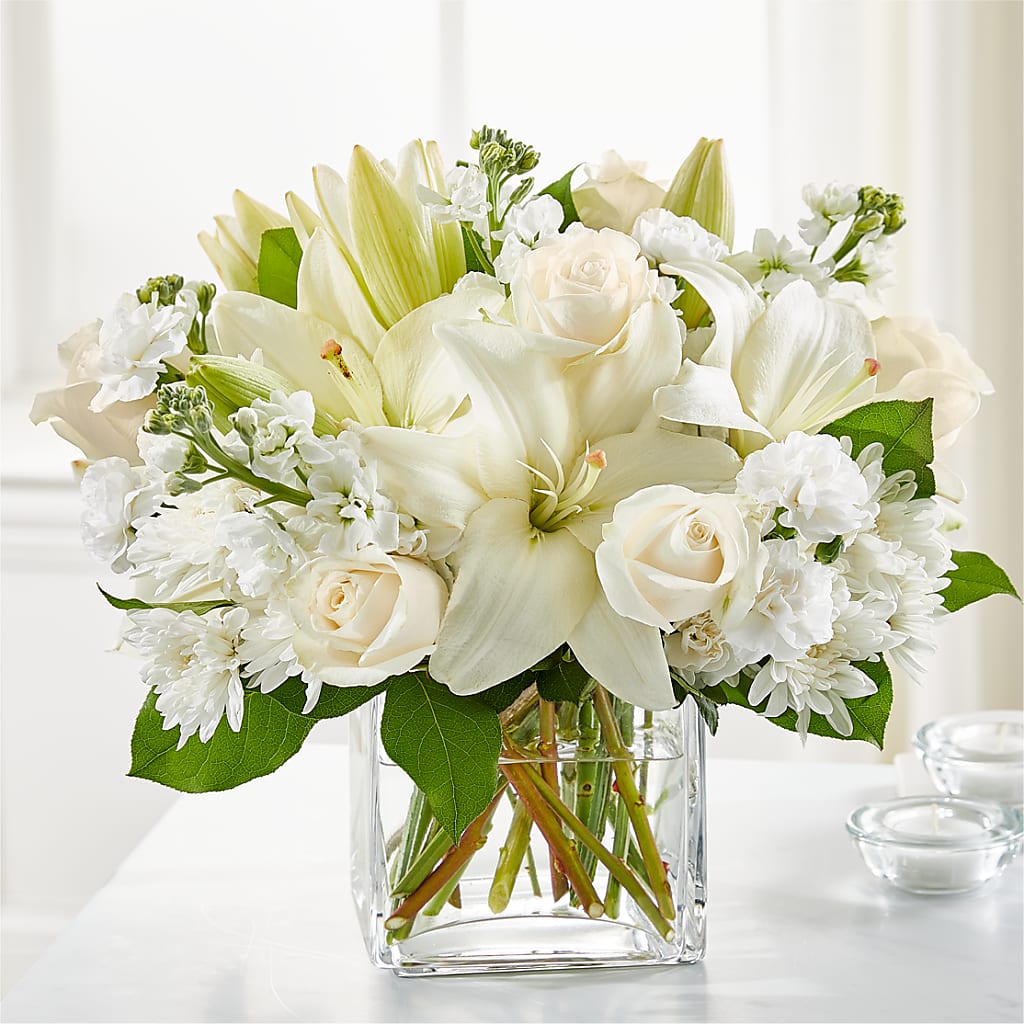 Gentle Breeze Bouquet – The Rusty Willow, Grove OK