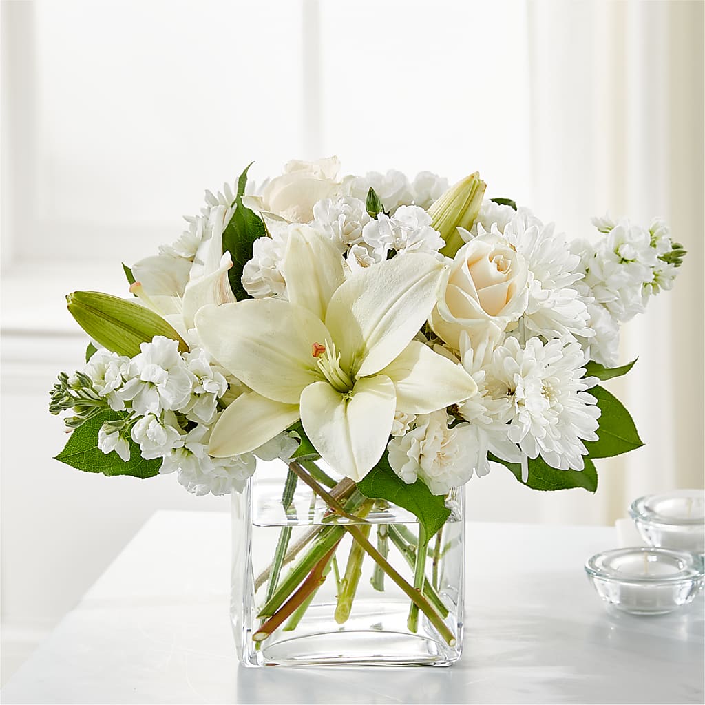 Gentle Breeze Bouquet – The Rusty Willow, Grove OK