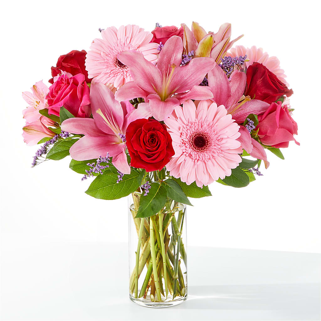 Lots of Love Bouquet – The Rusty Willow, Grove OK