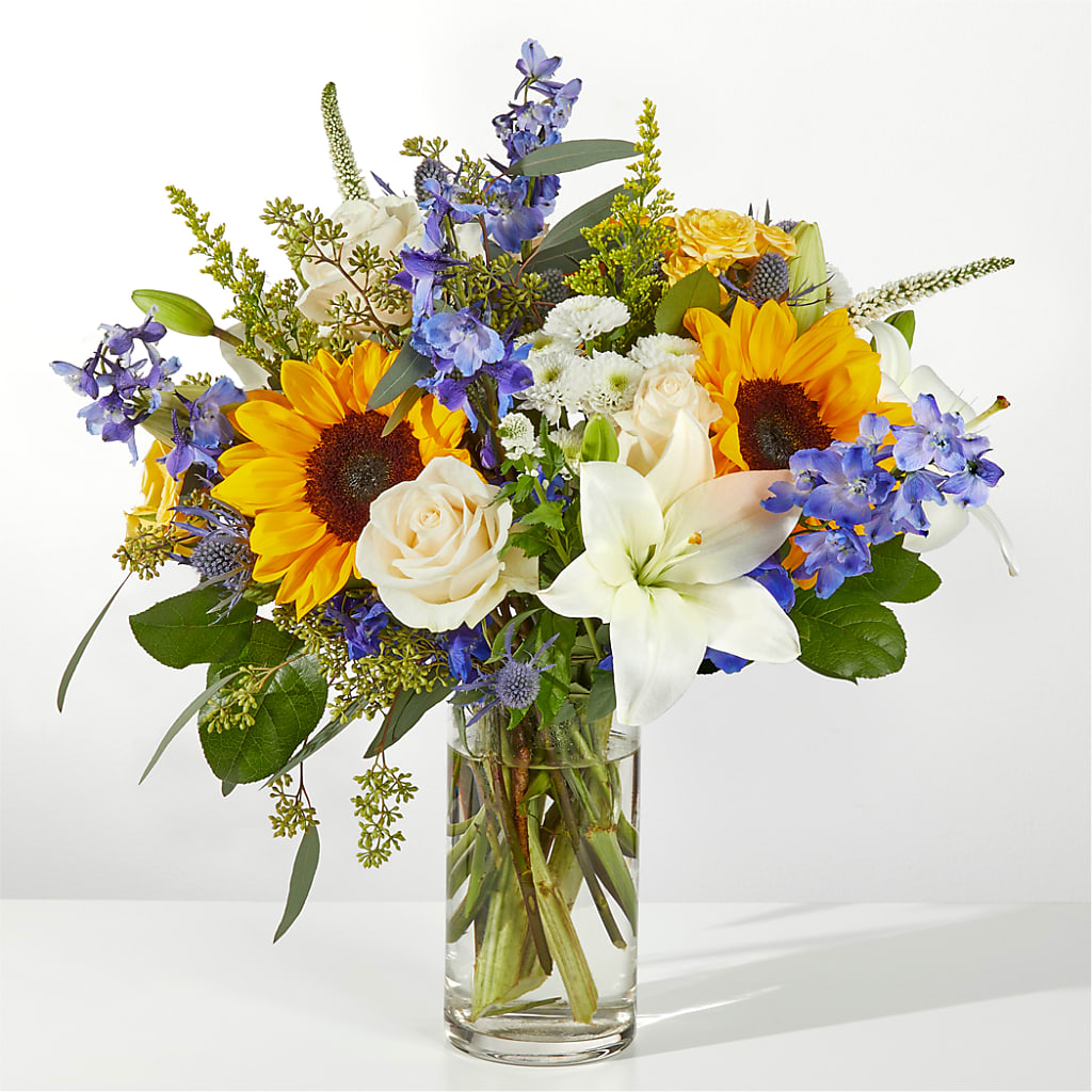 Wonderfully Sunny Bouquet – The Rusty Willow, Grove OK