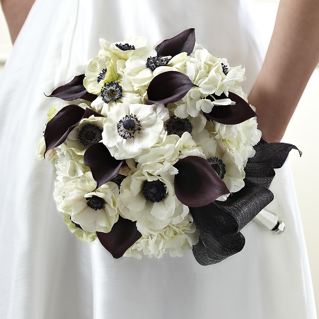 To Have and To Hold Bouquet – The Rusty Willow, Grove OK