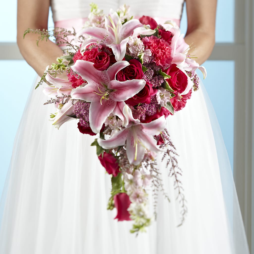 Lily & Rose Bouquet – The Rusty Willow, Grove OK