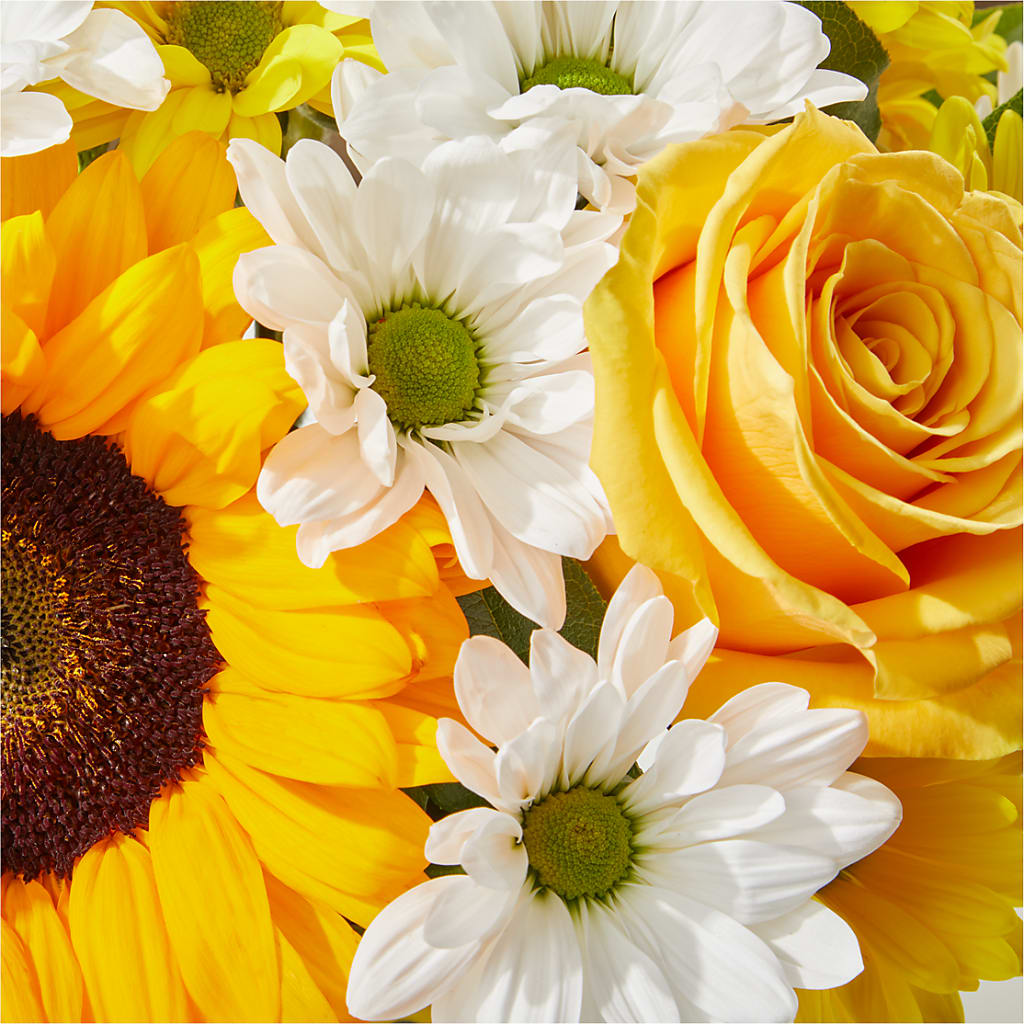 Be Happy Bouquet –  The Rusty Willow, Grove OK