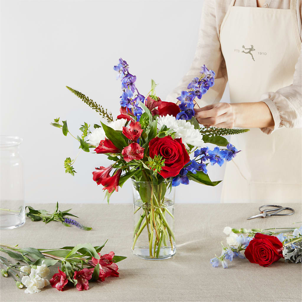 Star Spangled - A Florist Original –  The Rusty Willow, Grove OK