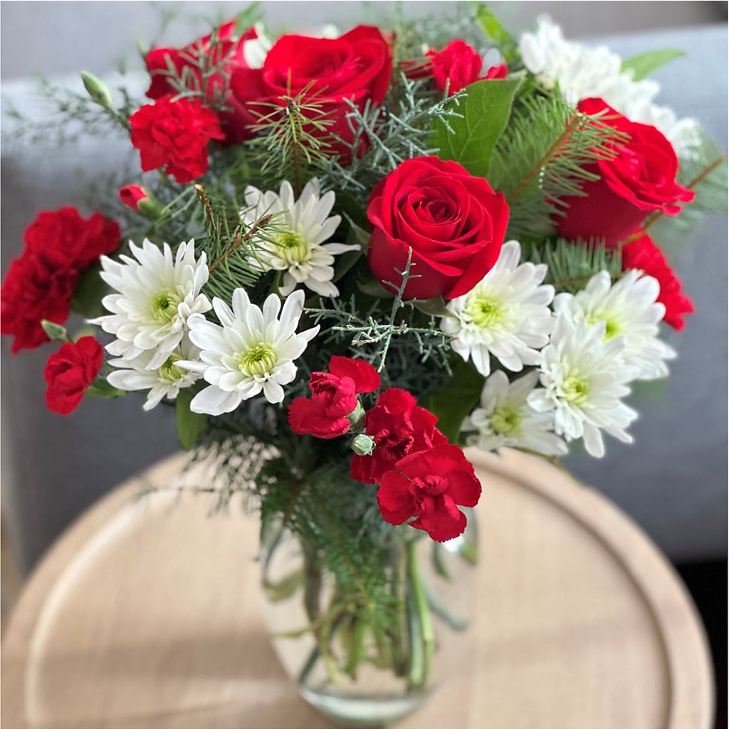 Seasonal Magic Bouquet –  The Rusty Willow, Grove OK