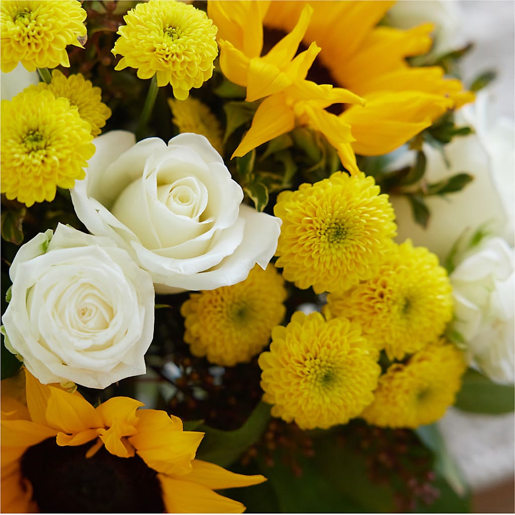 Luminous Morning Bouquet –  The Rusty Willow, Grove OK