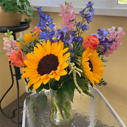Rays of Life Bouquet –  The Rusty Willow, Grove OK