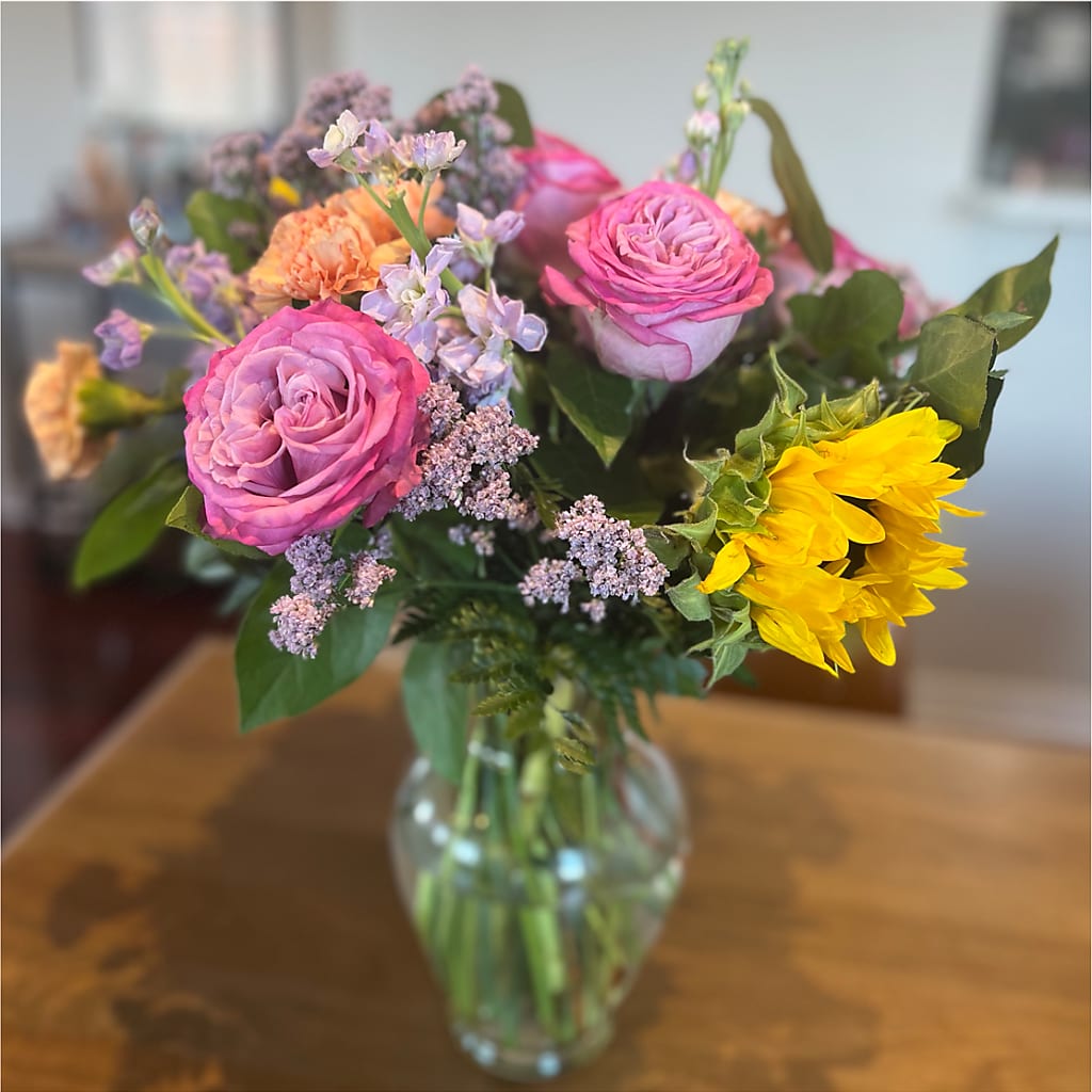 Yellow Brick Road Bouquet –  The Rusty Willow, Grove OK