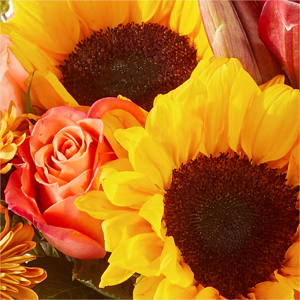 Acorn Lane Bouquet –  The Rusty Willow, Grove OK