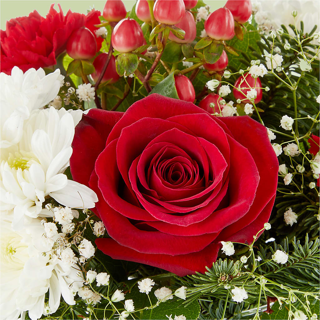 Chance of Flurries Bouquet –  The Rusty Willow, Grove OK