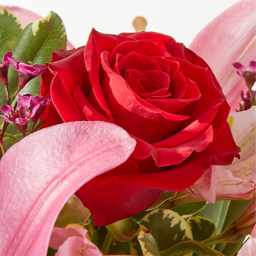 Lucky in Love Bouquet –  The Rusty Willow, Grove OK