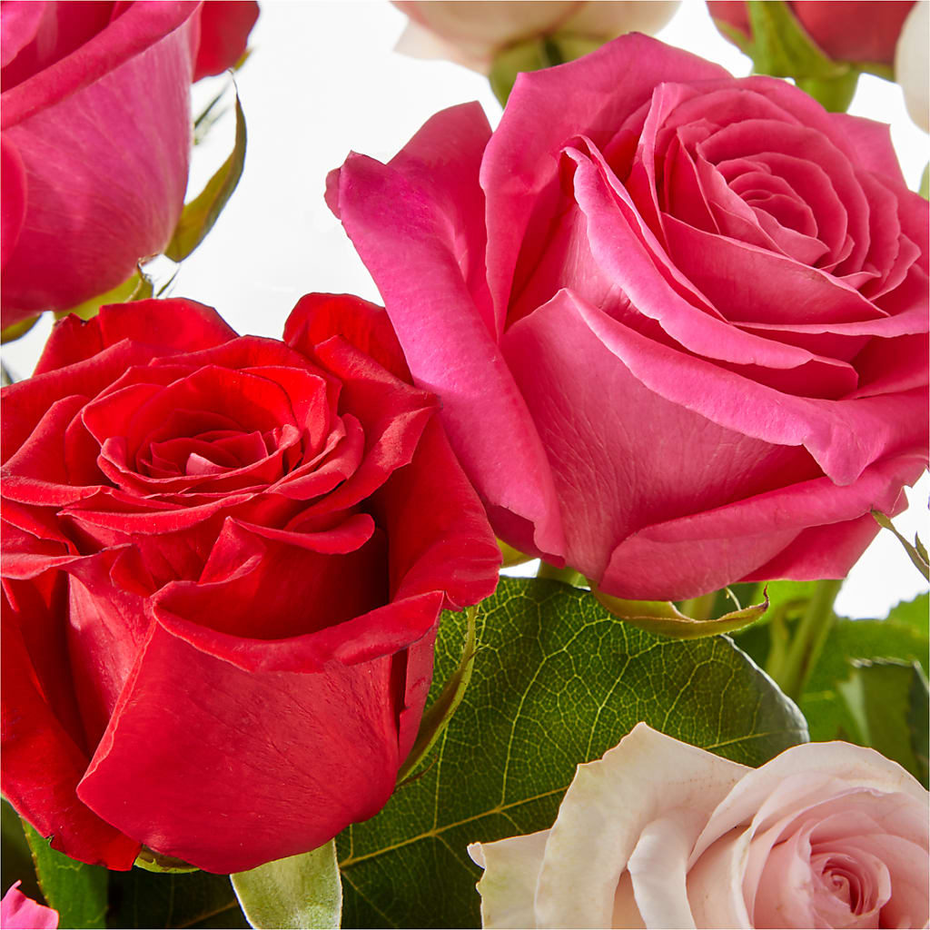 Charming Rose Bouquet –  The Rusty Willow, Grove OK