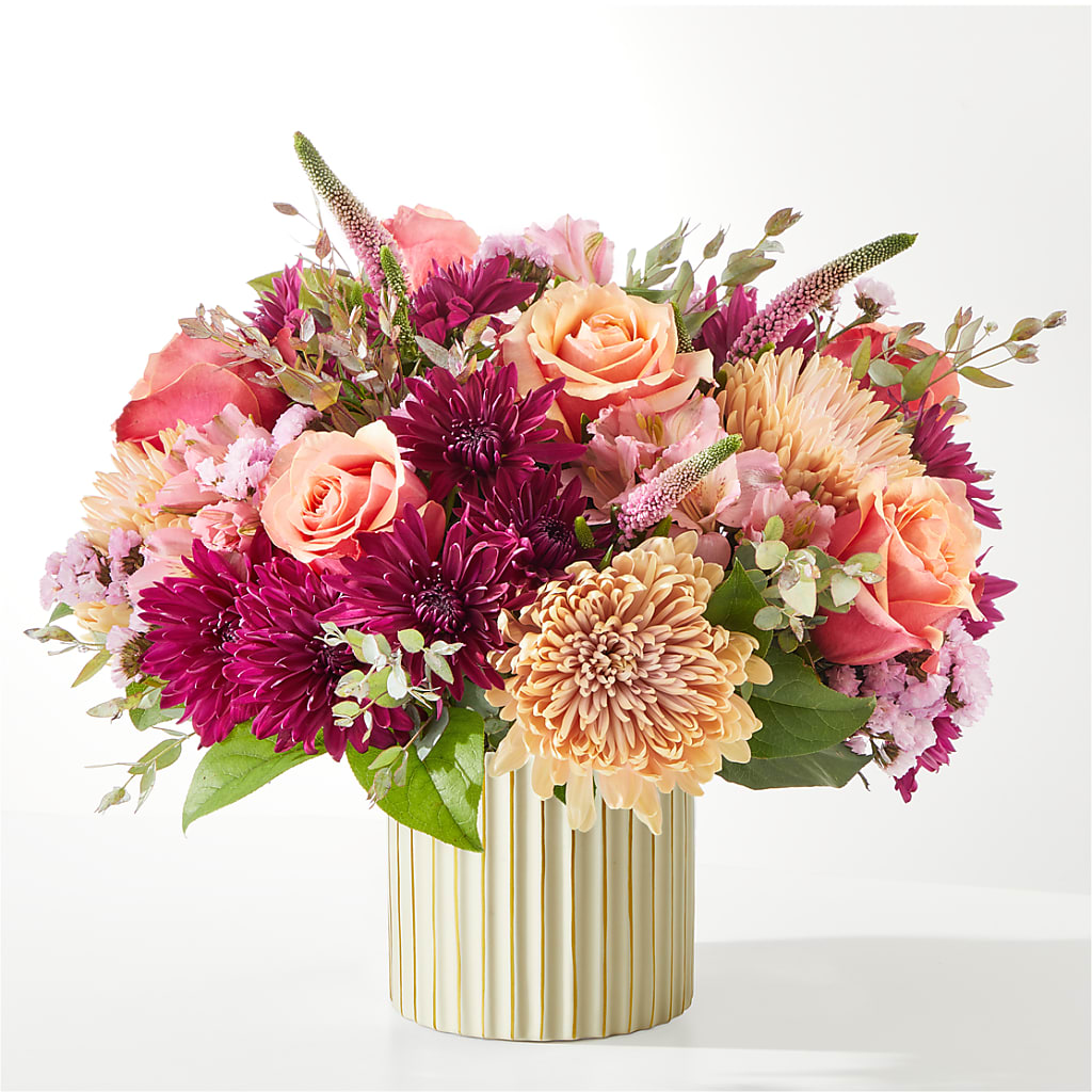 Berry Cobbler Bouquet with Ivory Vase –  The Rusty Willow, Grove OK