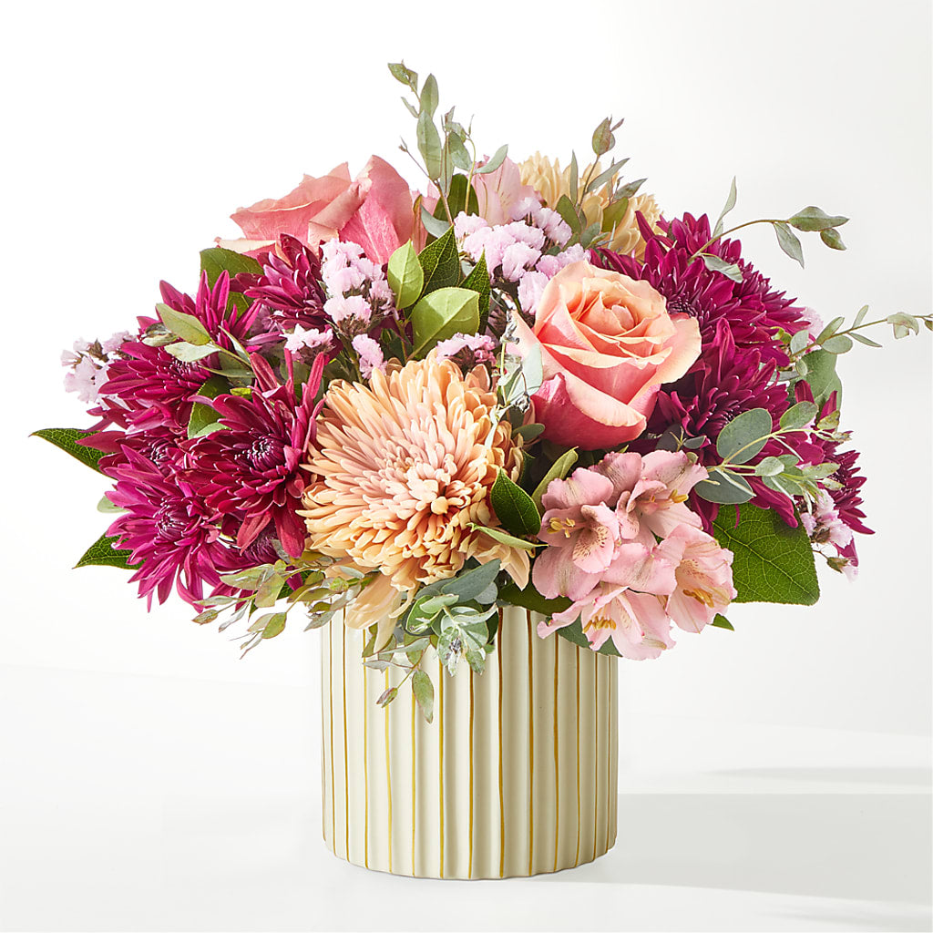 Berry Cobbler Bouquet with Ivory Vase –  The Rusty Willow, Grove OK