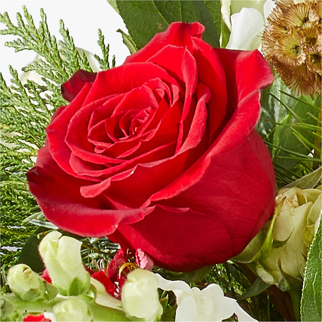 Deck the Halls Bouquet –  The Rusty Willow, Grove OK