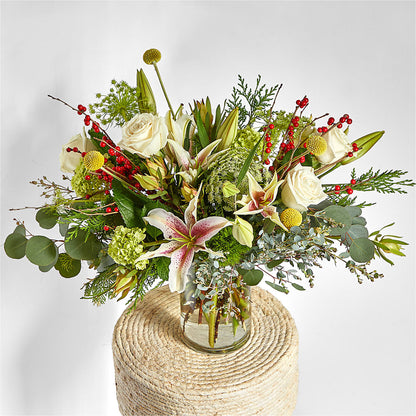 Berry & Bright Bouquet –  The Rusty Willow, Grove OK