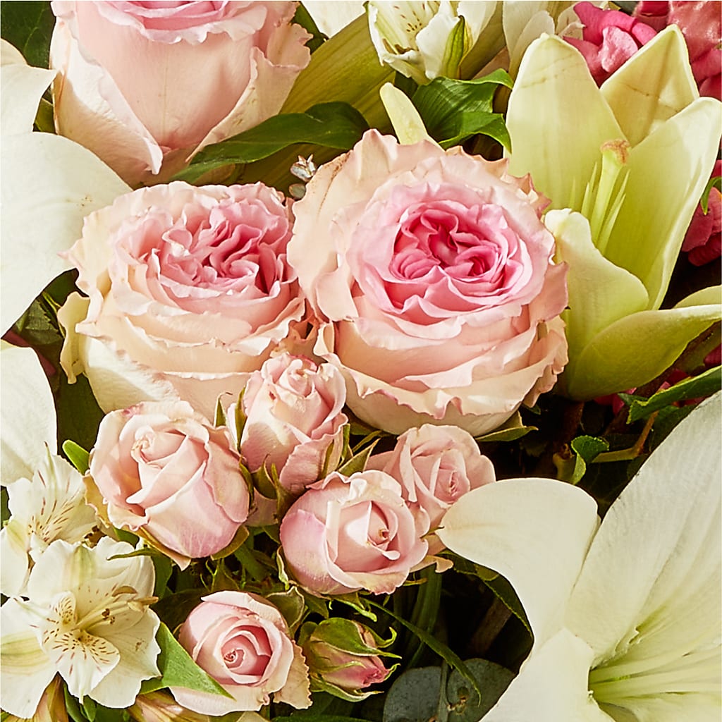 Ballet Slippers Bouquet –  The Rusty Willow, Grove OK