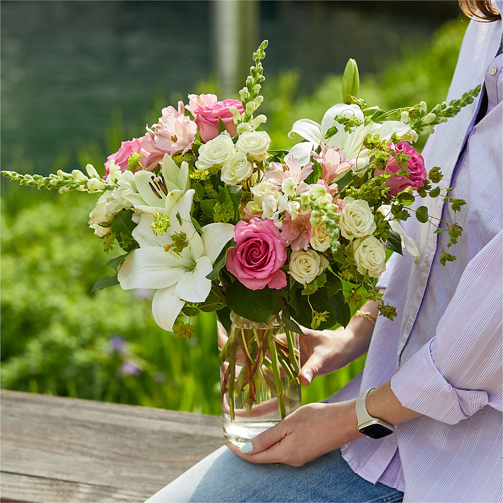 Fondly Bouquet –  The Rusty Willow, Grove OK
